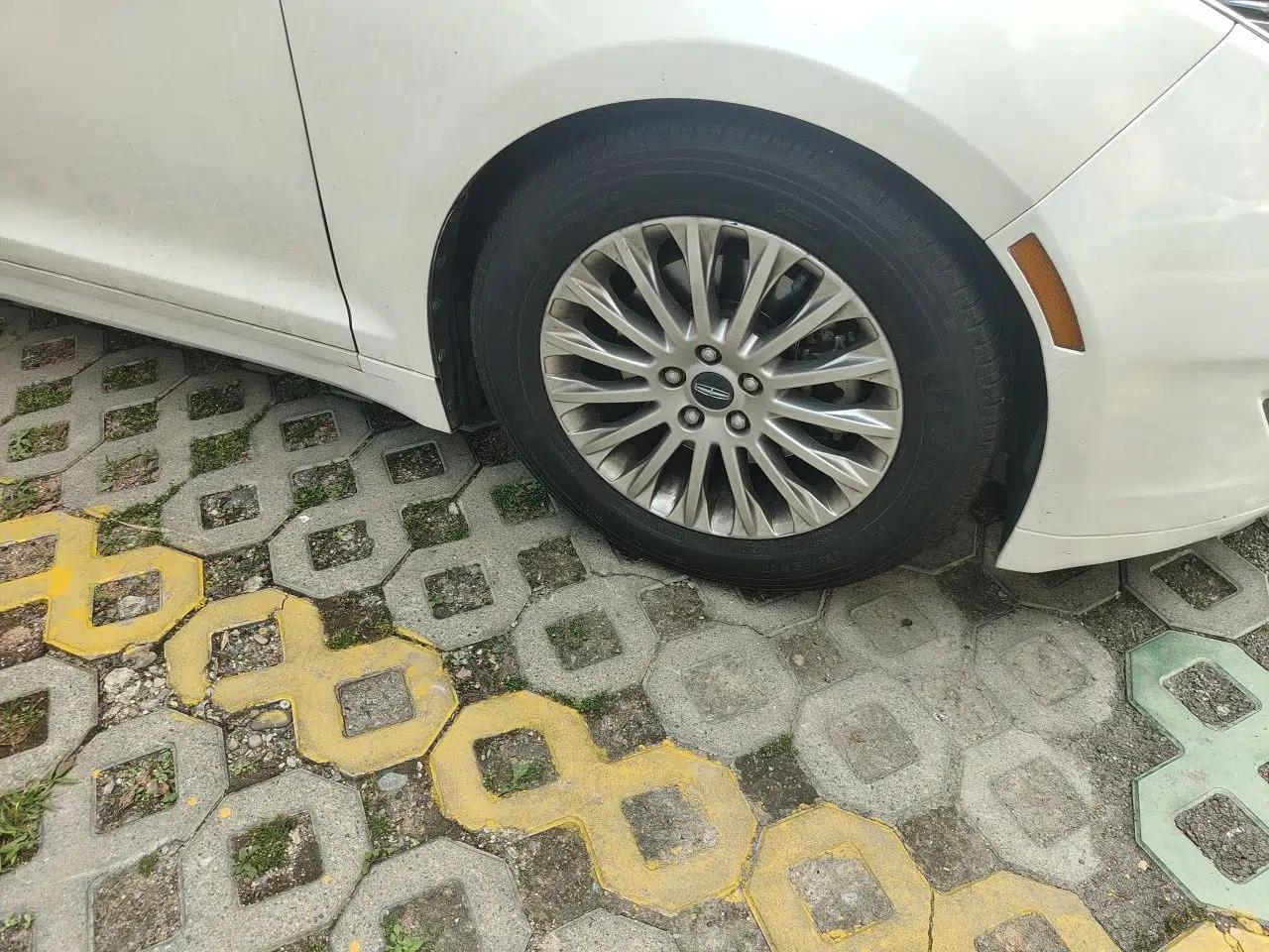 Lincoln MKZ 2014 2.0T Luxury Edition — миниатюра 8
