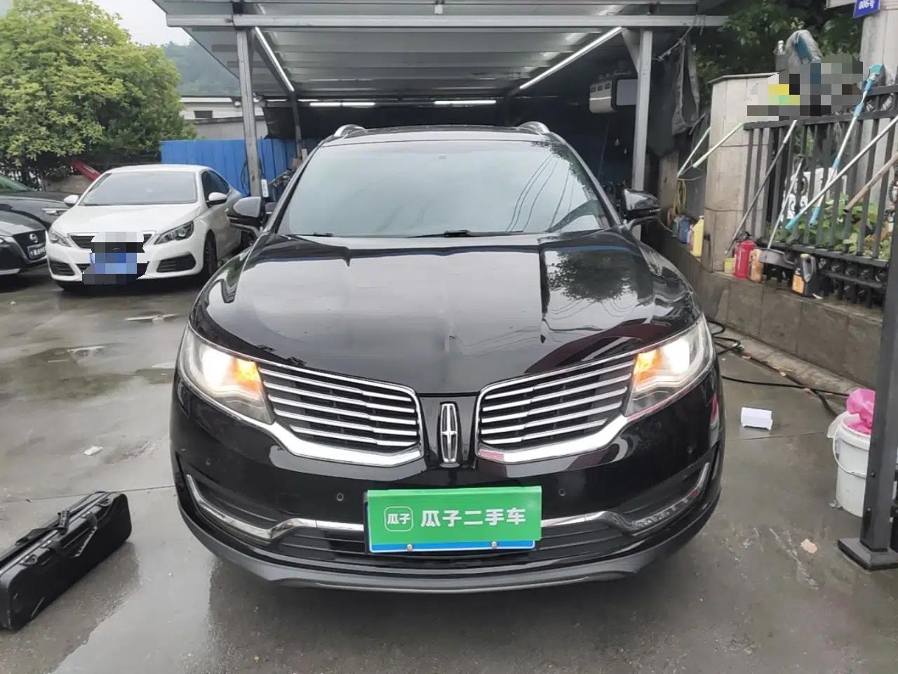 Lincoln MKX 2017 2.0T Two-Wheel Drive Deluxe Edition — миниатюра 2