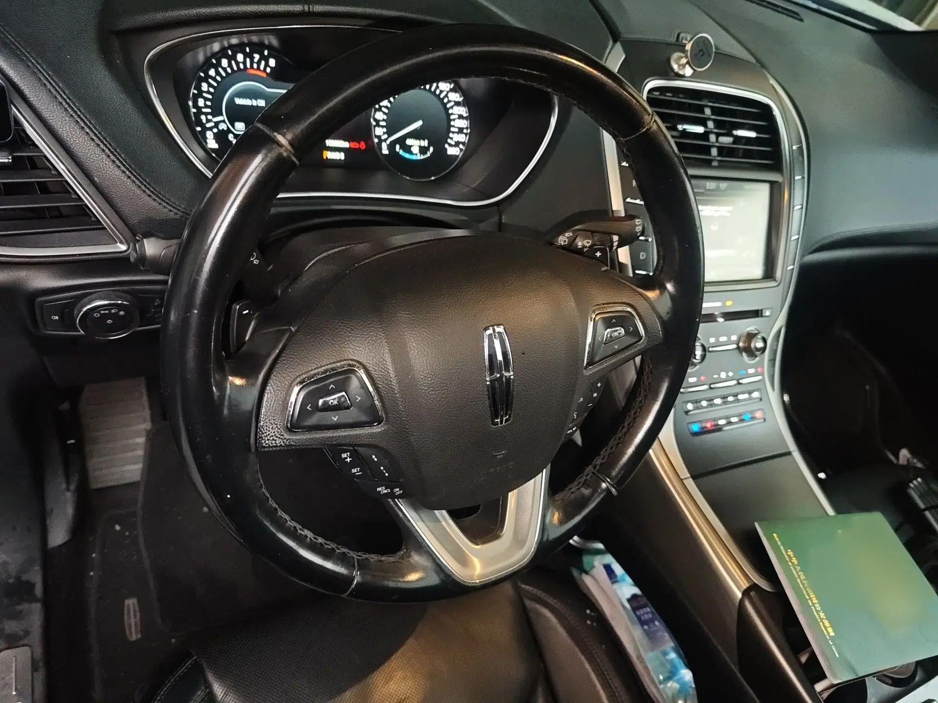 Lincoln MKX 2015 2.0T Four-Wheel Drive Luxury Edition — миниатюра 9