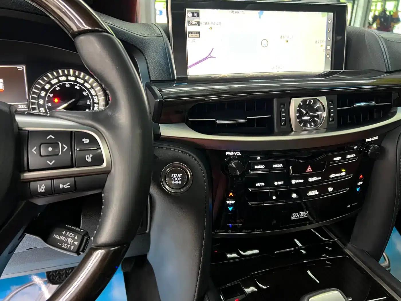 2019 Lexus LX 570 US Spec — миниатюра 19