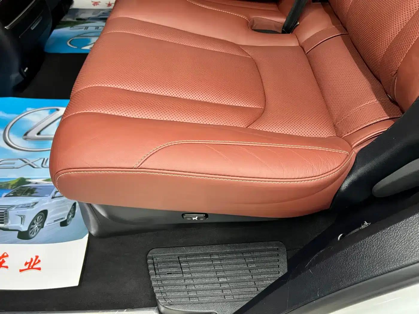 2019 Lexus LX 570 US Spec — миниатюра 21