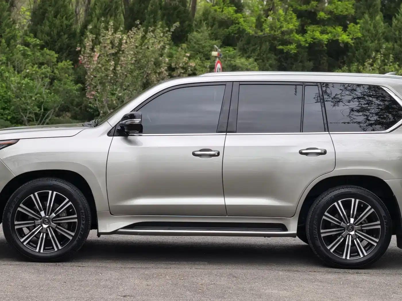 Lexus LX 2019 570 Pinnacle Edition — миниатюра 3