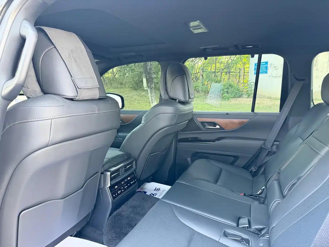Lexus LX 2025 700h Territory Edition — миниатюра 7