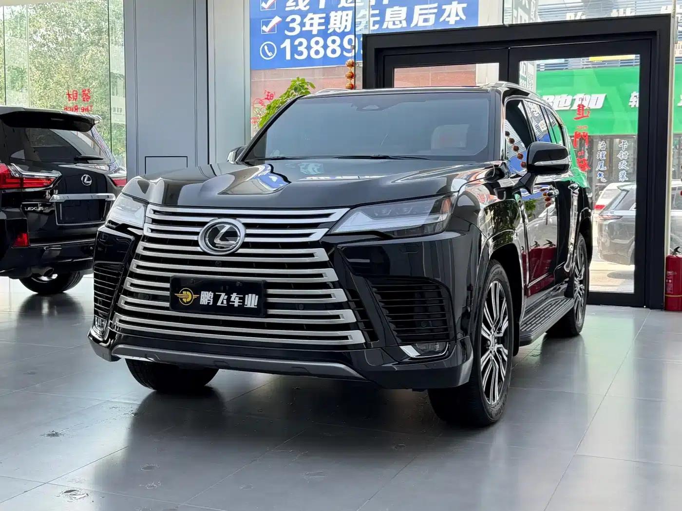 Lexus LX 2025 700h Territory Edition — миниатюра 1