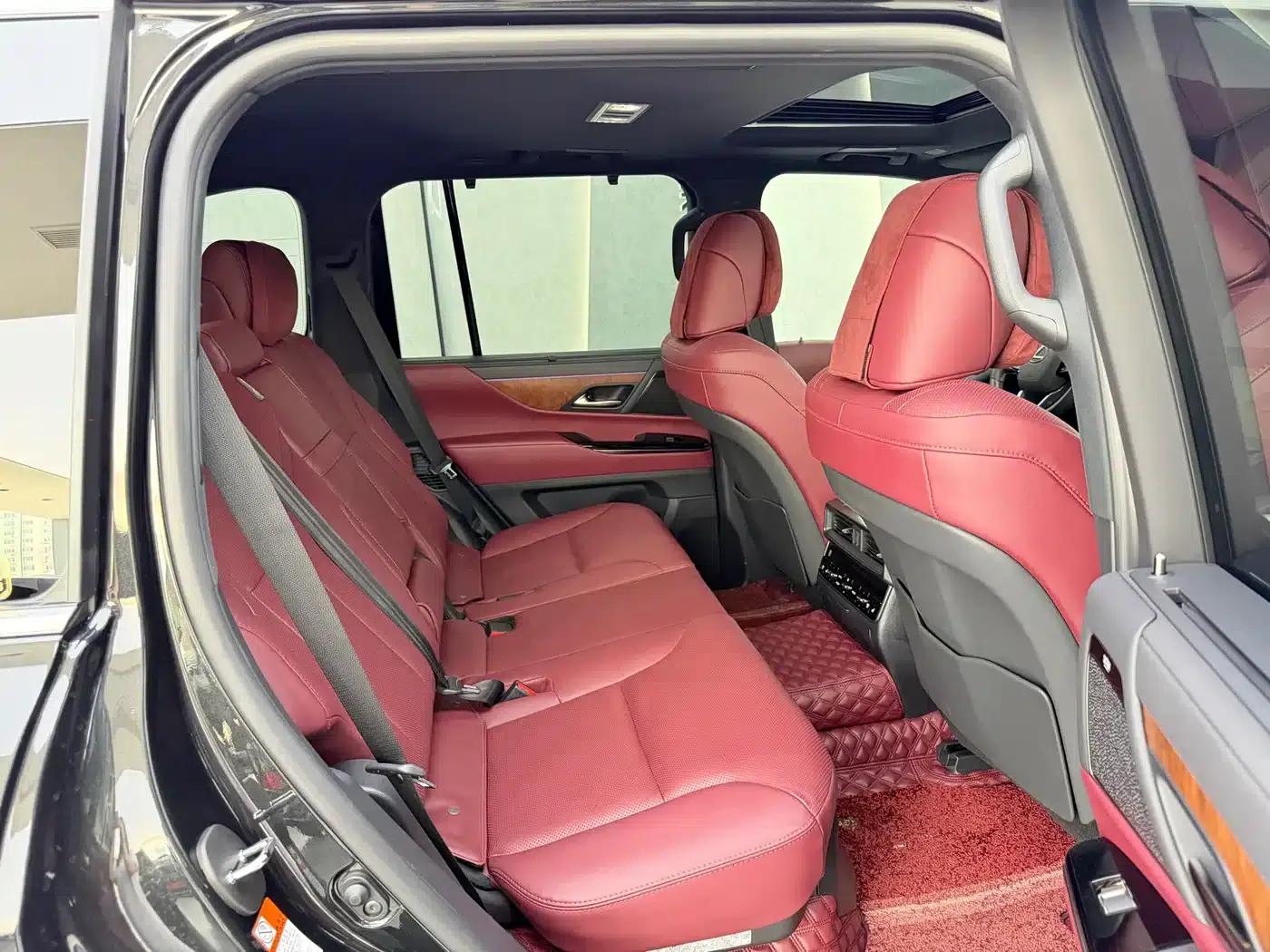 Lexus LX 2025 700h Territory Edition — миниатюра 11