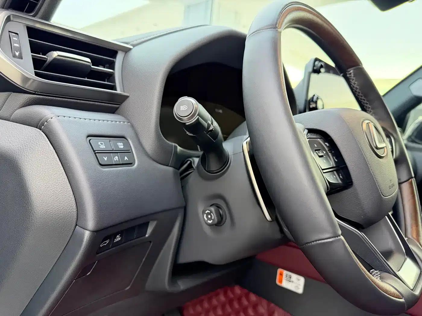 Lexus LX 2025 700h Territory Edition — миниатюра 19