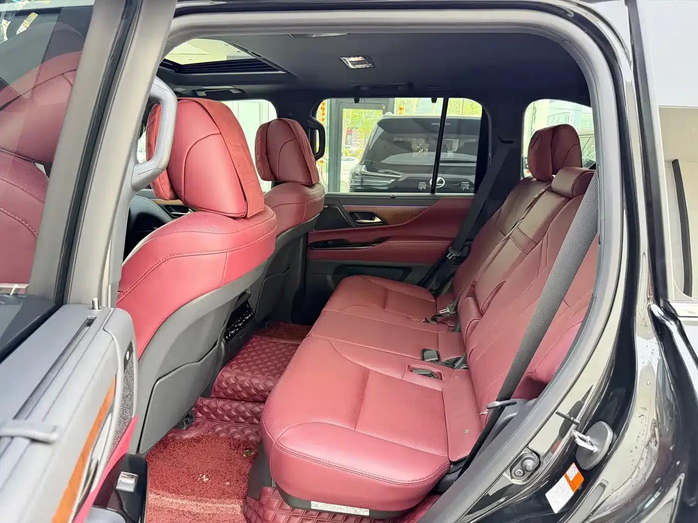 Lexus LX 2025 700h Territory Edition — миниатюра 5