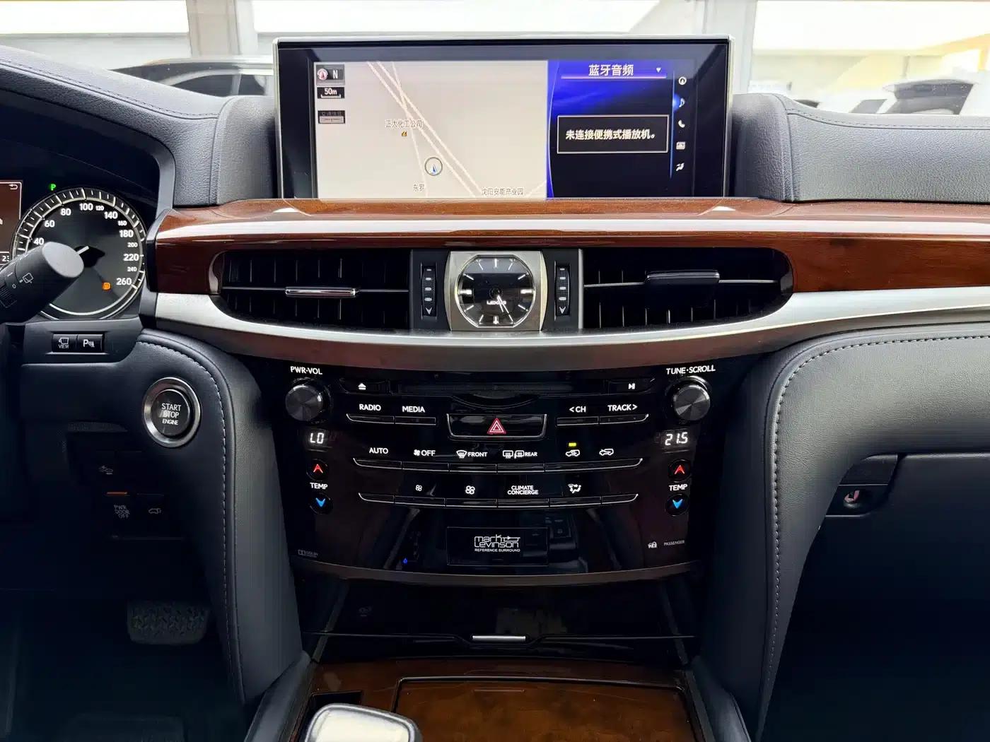 2019 Lexus LX570 Platinum Middle East Edition — миниатюра 12