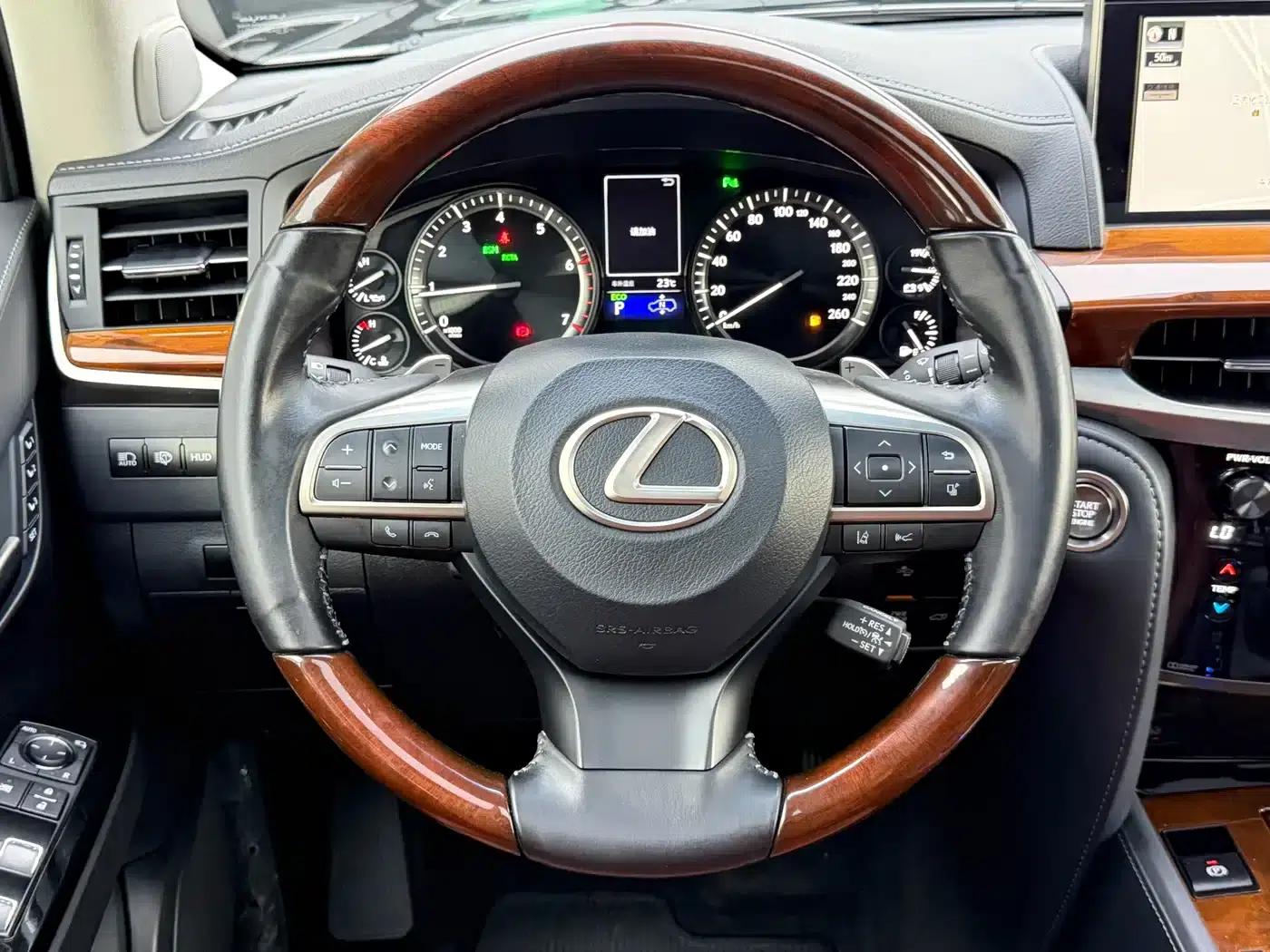 2019 Lexus LX570 Platinum Middle East Edition — миниатюра 14