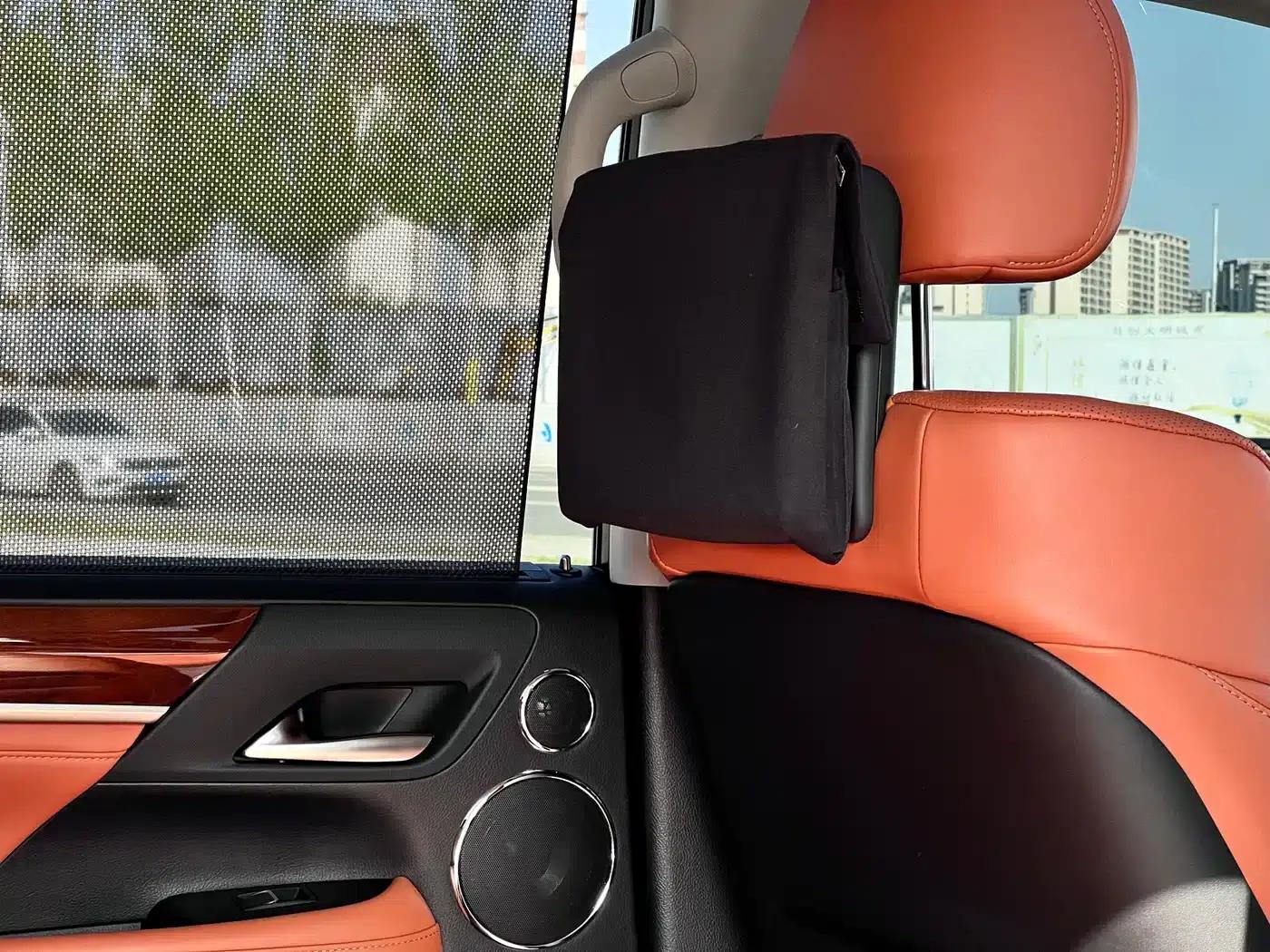 2016 Lexus LX 570 Premium Luxury Edition — миниатюра 10