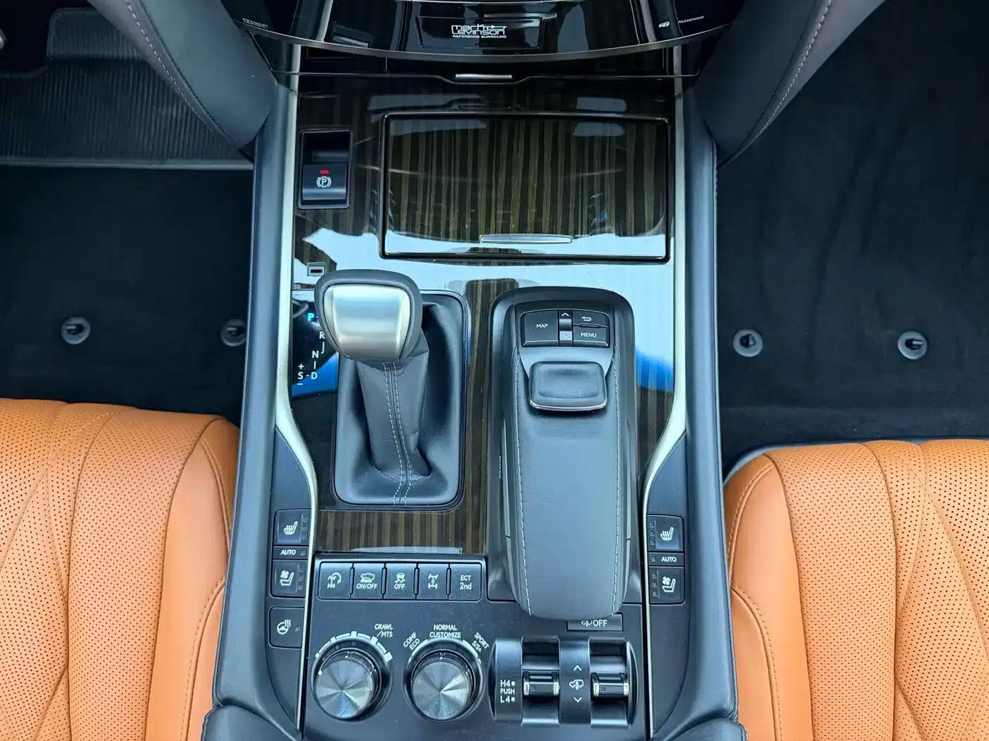 Lexus LX 2019 570 Pinnacle Edition — миниатюра 11