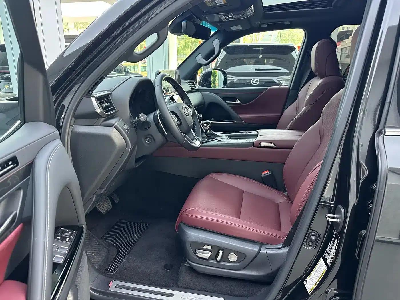 2023 Lexus LX 600 US Spec — миниатюра 4