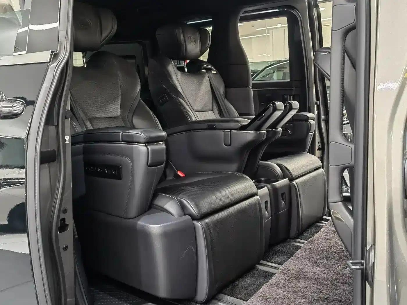 Lexus LM 2025 500h Six-Seat Premium Edition — миниатюра 11