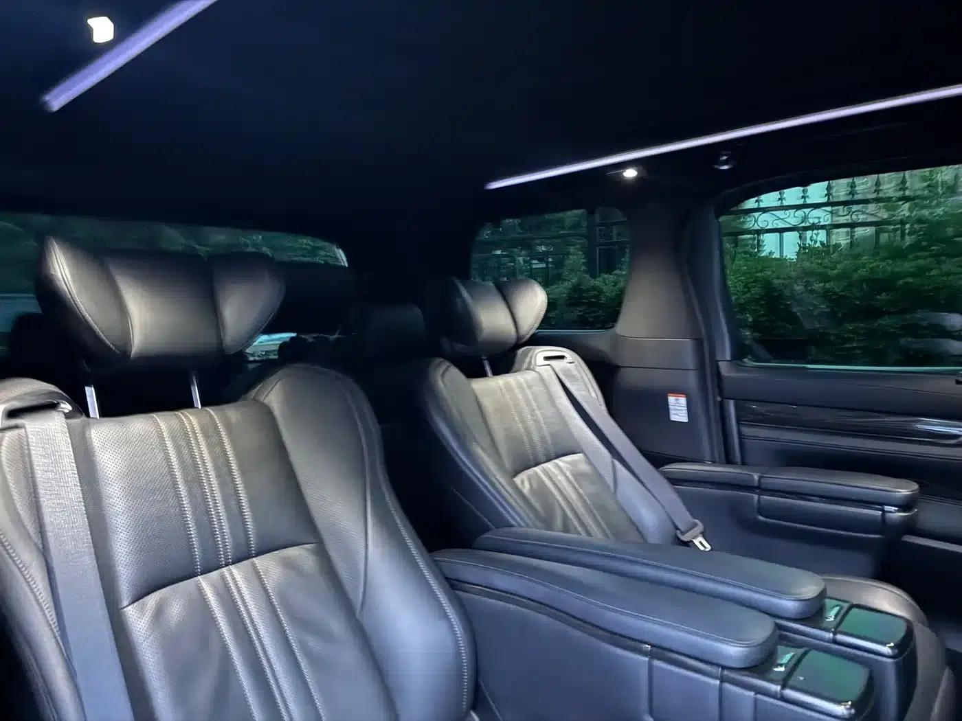 Lexus LM 2020 300h 7-Seat Elegant Edition — миниатюра 5