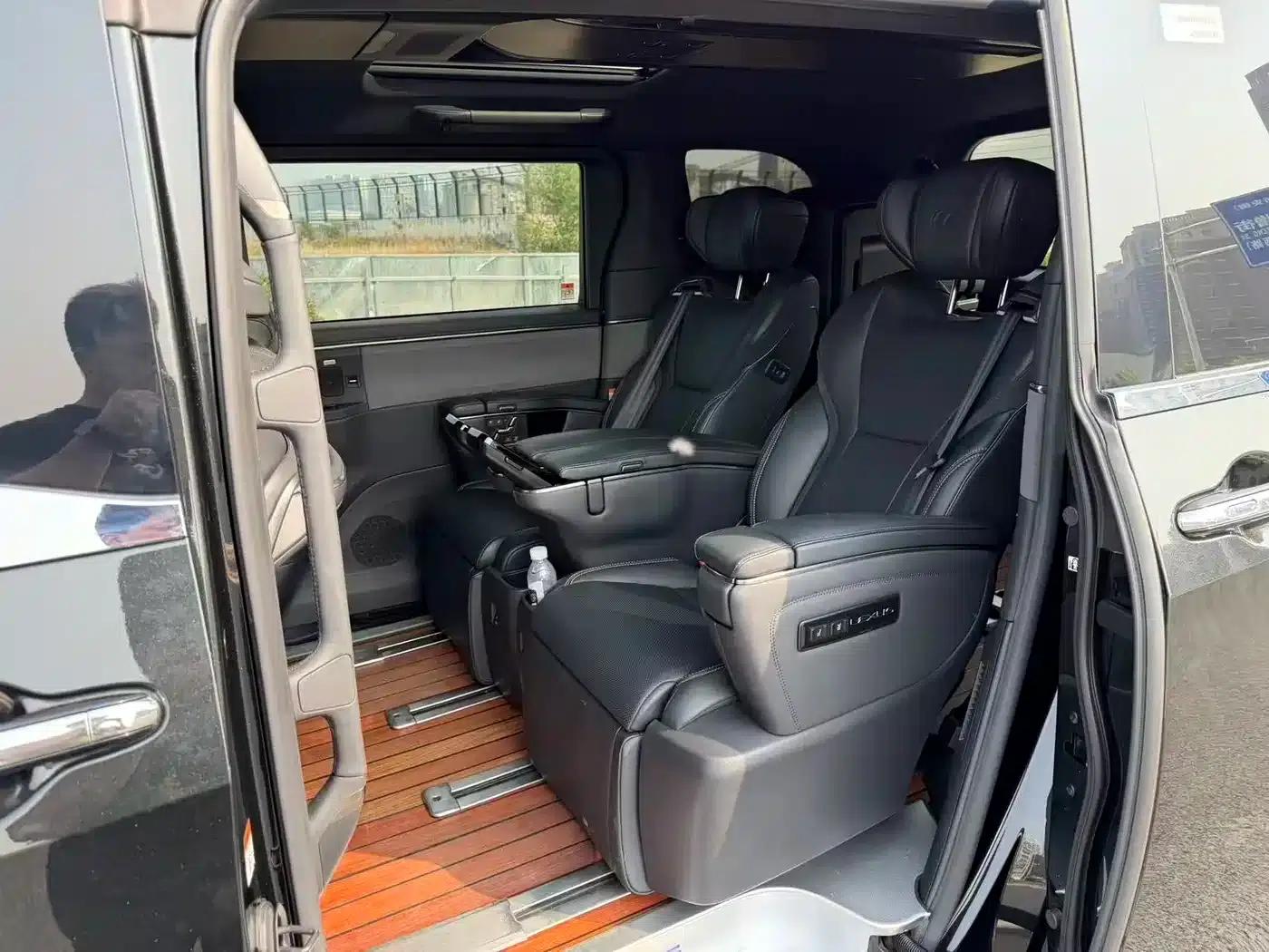 Lexus LM 2023 350h 7-Seat Elegant Edition — миниатюра 12