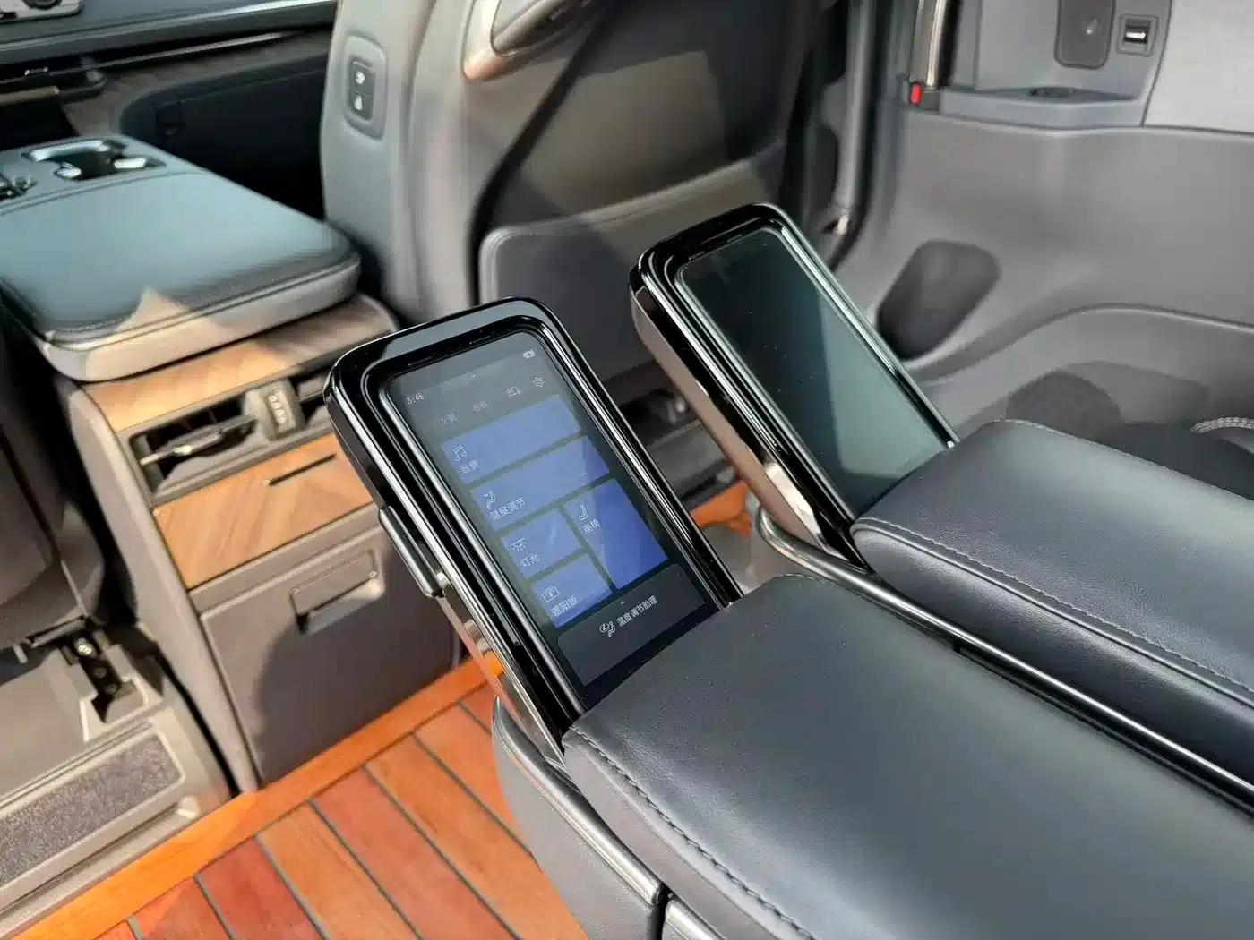 Lexus LM 2023 350h 7-Seat Elegant Edition — миниатюра 14