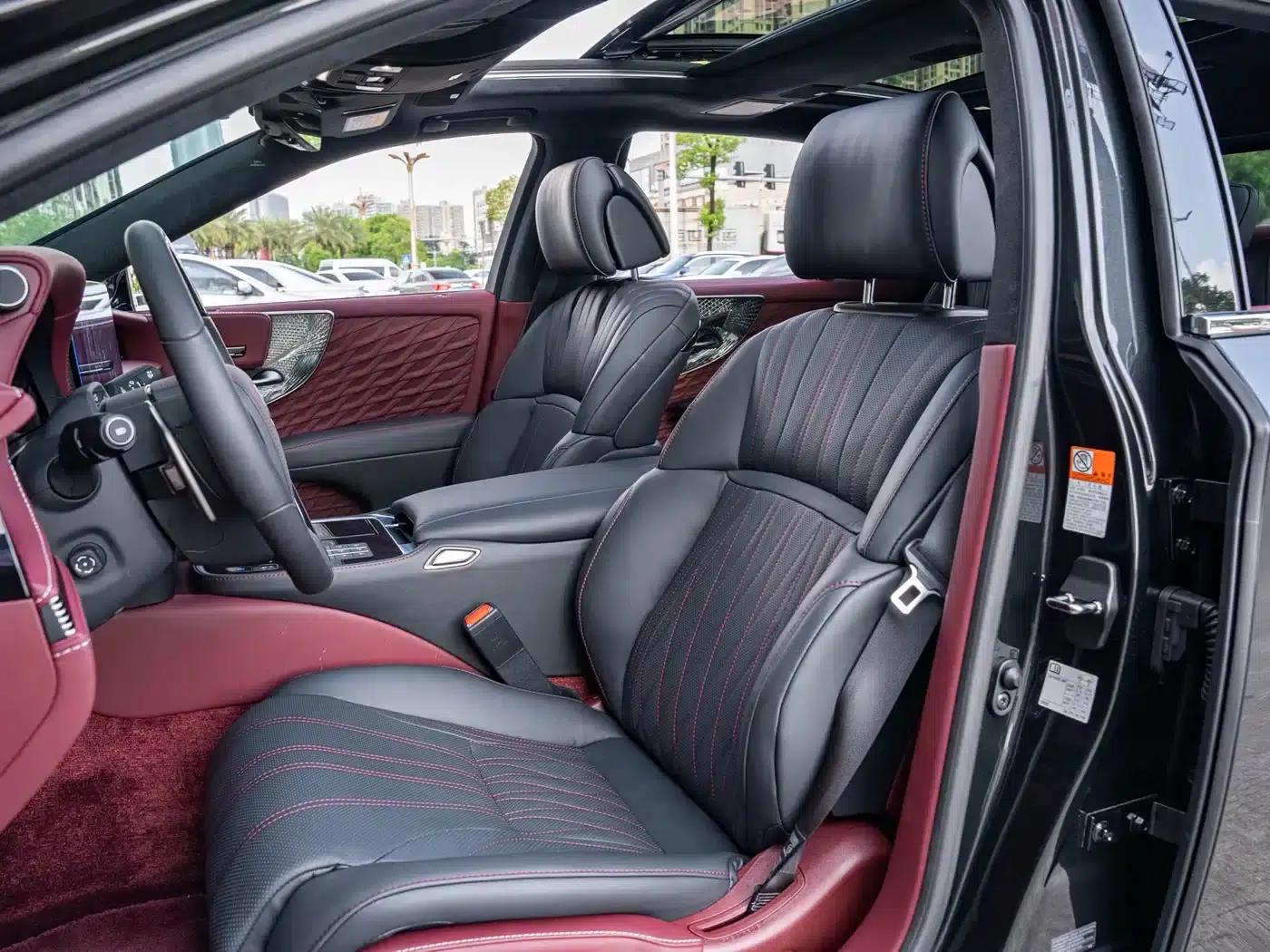 Lexus LS 2024 500h Executive Edition — миниатюра 11