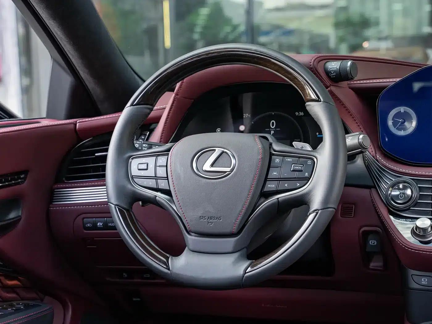Lexus LS 2024 500h Executive Edition — миниатюра 14