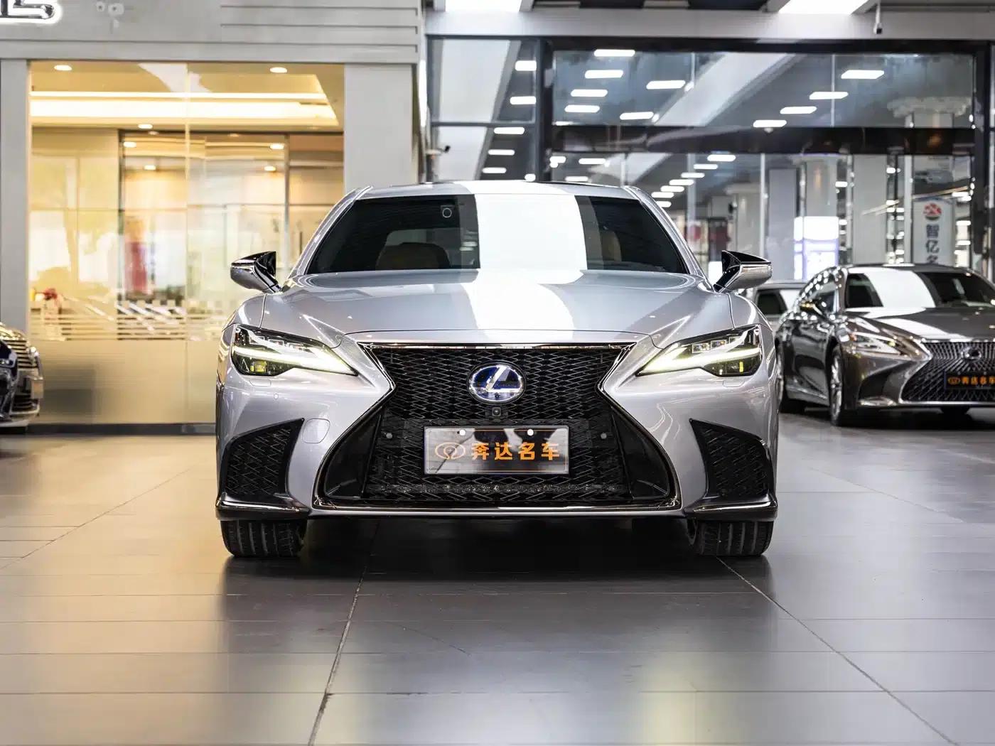 Lexus LS 2021 500h Premium Edition — миниатюра 2