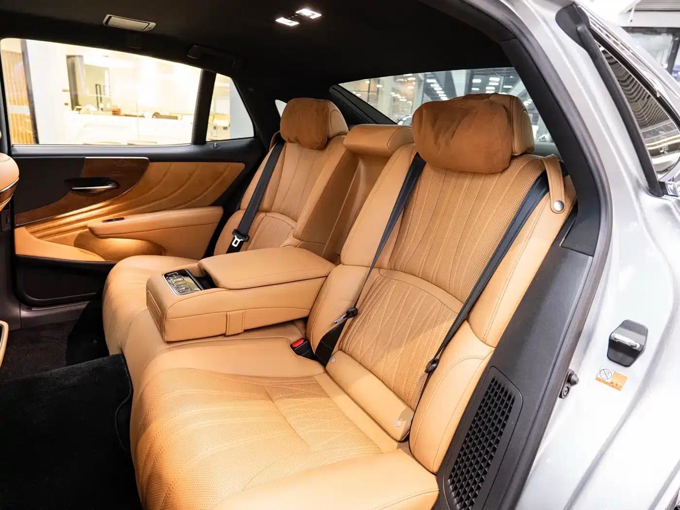 Lexus LS 2021 500h Premium Edition — миниатюра 12