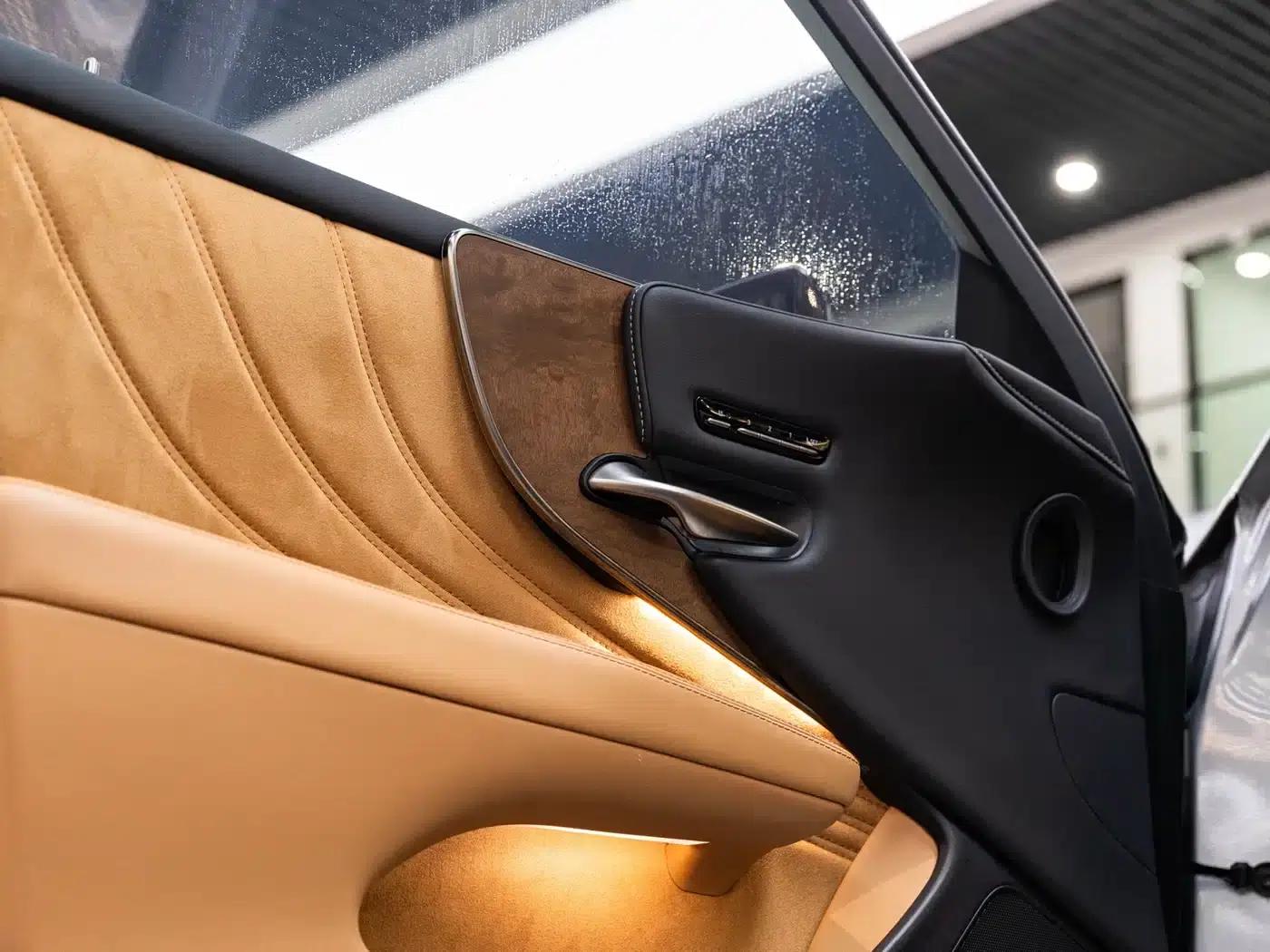 Lexus LS 2021 500h Premium Edition — миниатюра 19