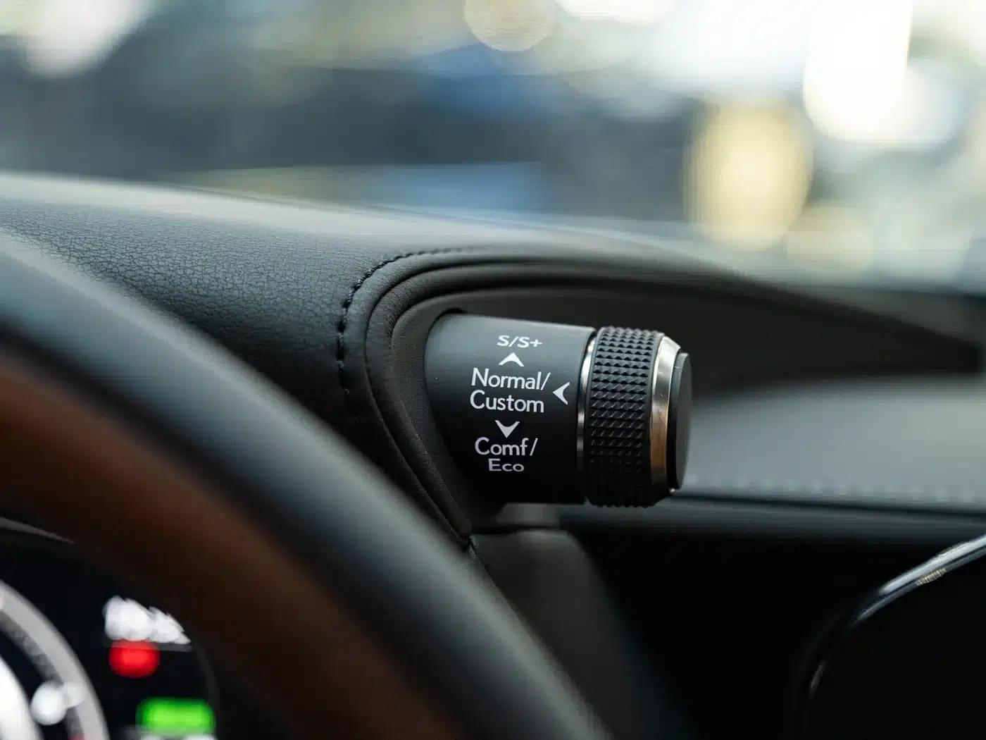 Lexus LS 2021 500h Premium Edition — миниатюра 21