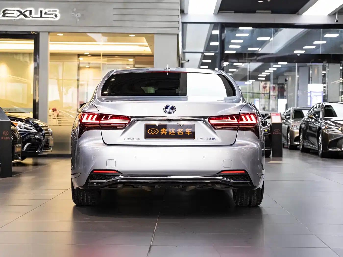 Lexus LS 2021 500h Premium Edition — миниатюра 5
