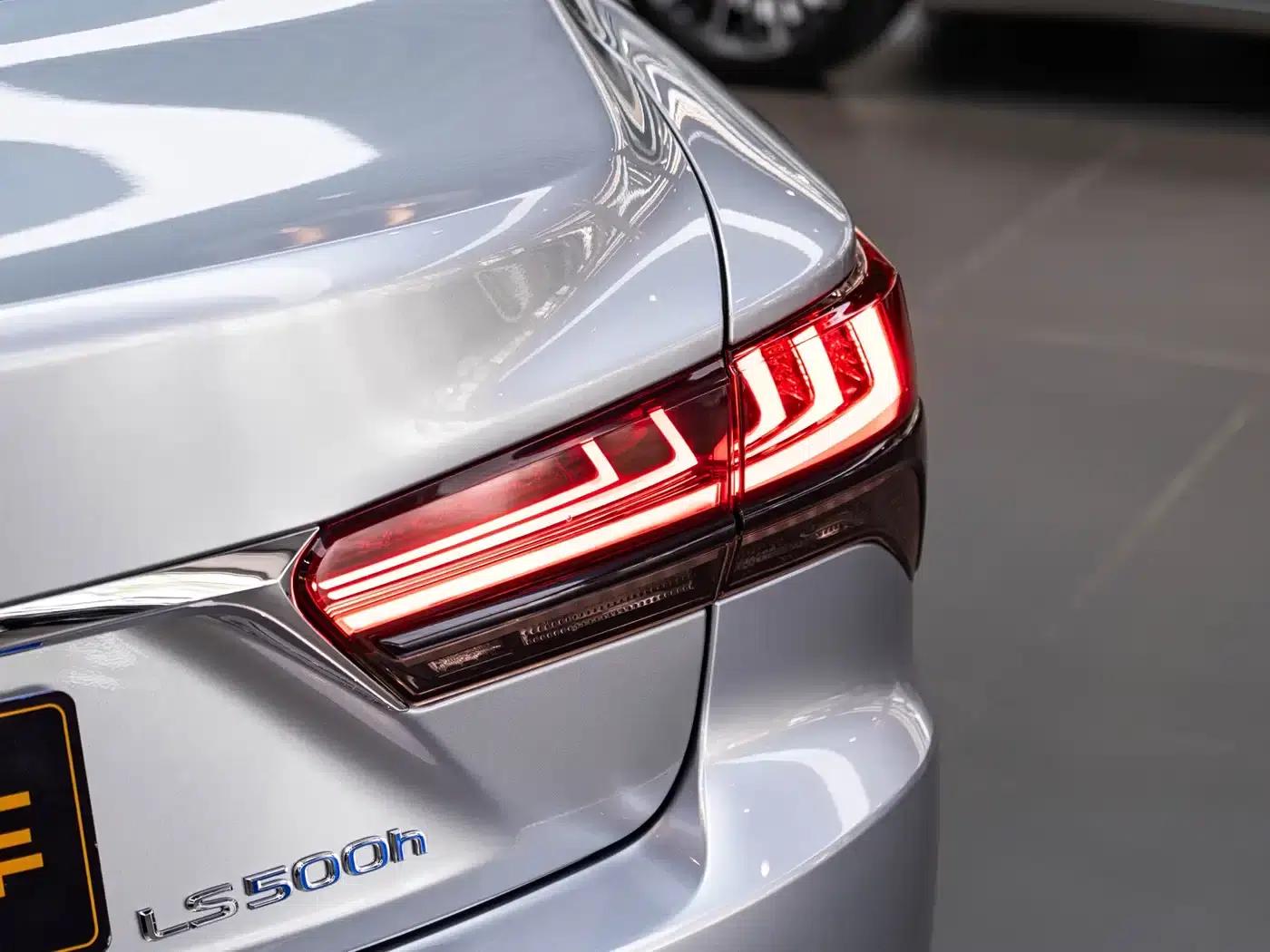 Lexus LS 2021 500h Premium Edition — миниатюра 7