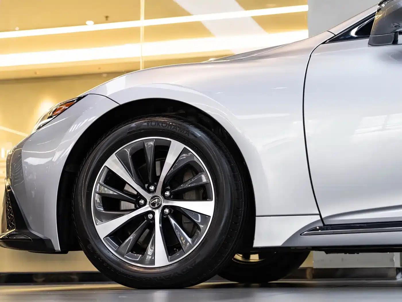 Lexus LS 2021 500h Premium Edition — миниатюра 8