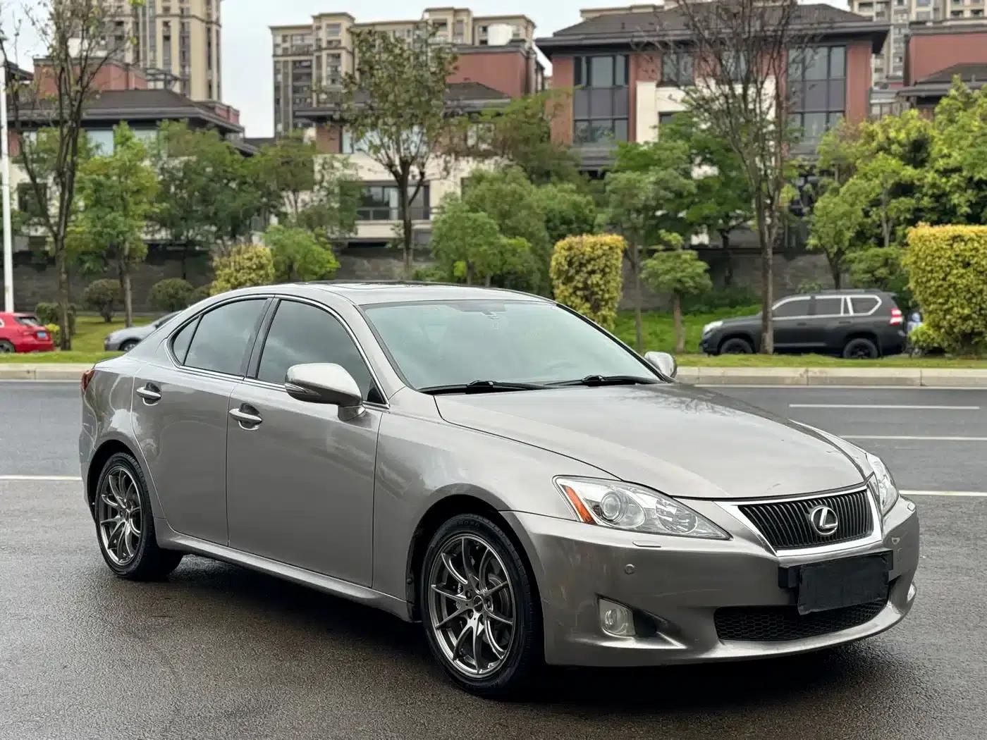 Lexus IS 2009 300 — миниатюра 3