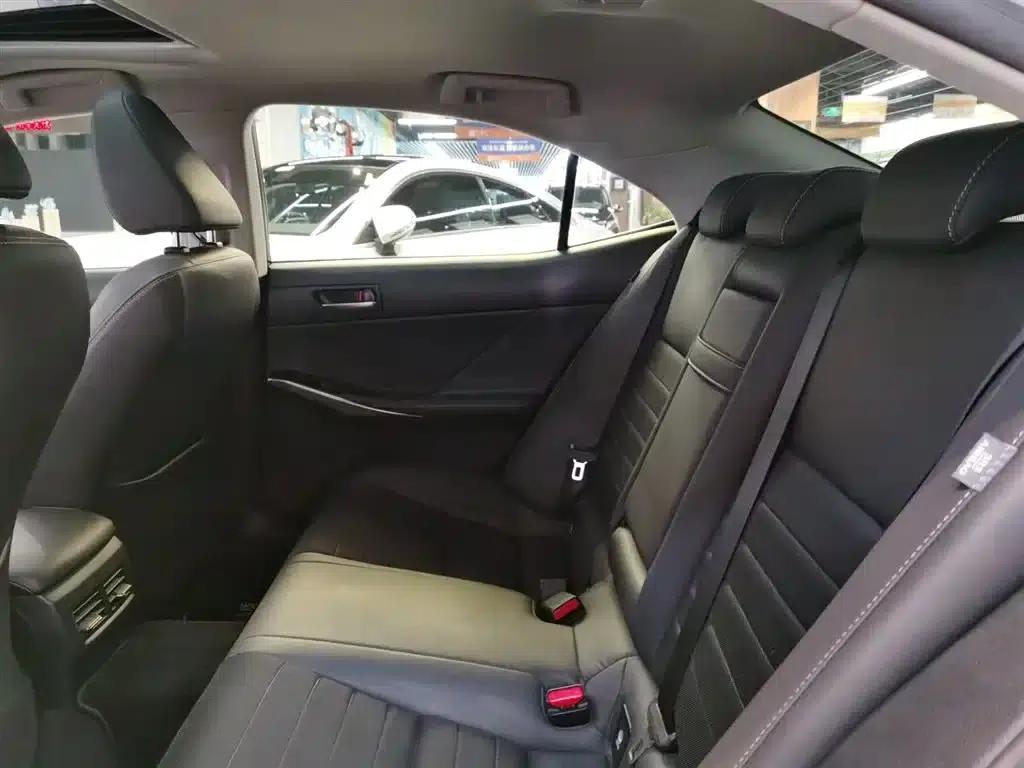 Lexus IS 2017 300 Leading Edition — миниатюра 7