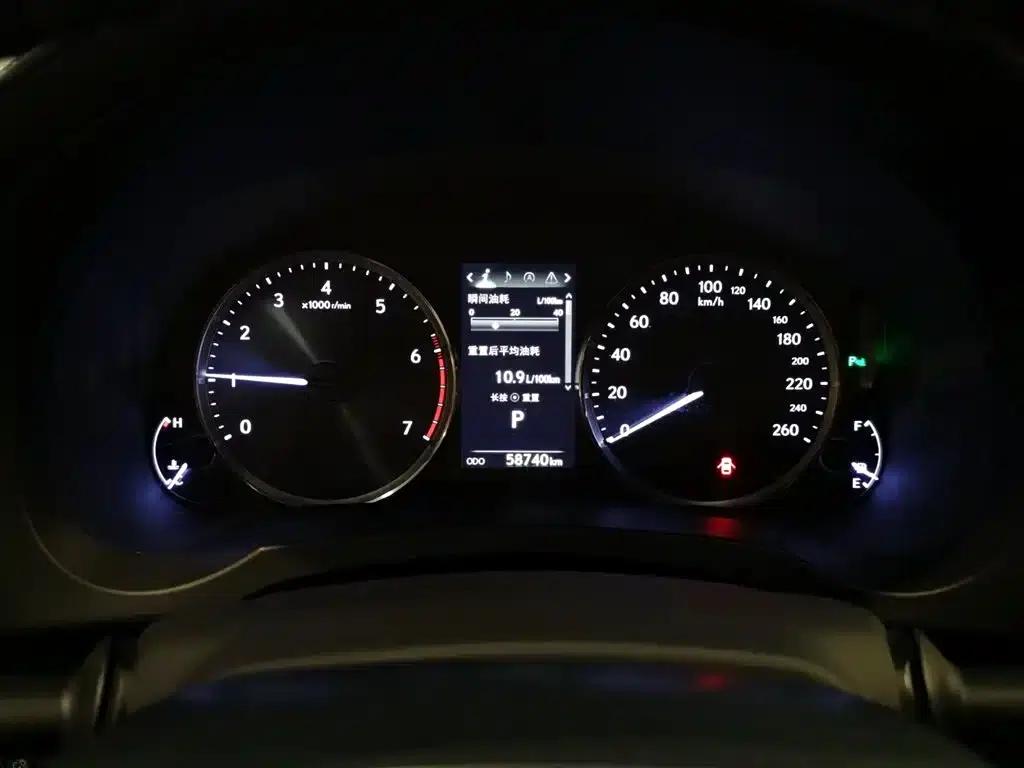 Lexus IS 2017 300 Leading Edition — миниатюра 8