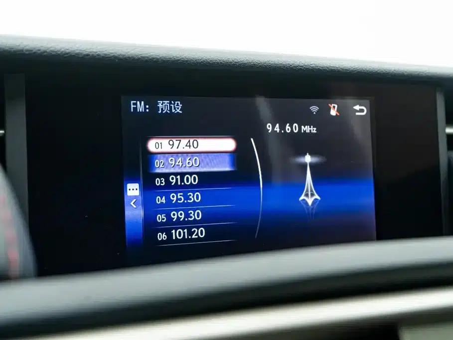 Lexus IS 2015 200t F SPORT — миниатюра 13
