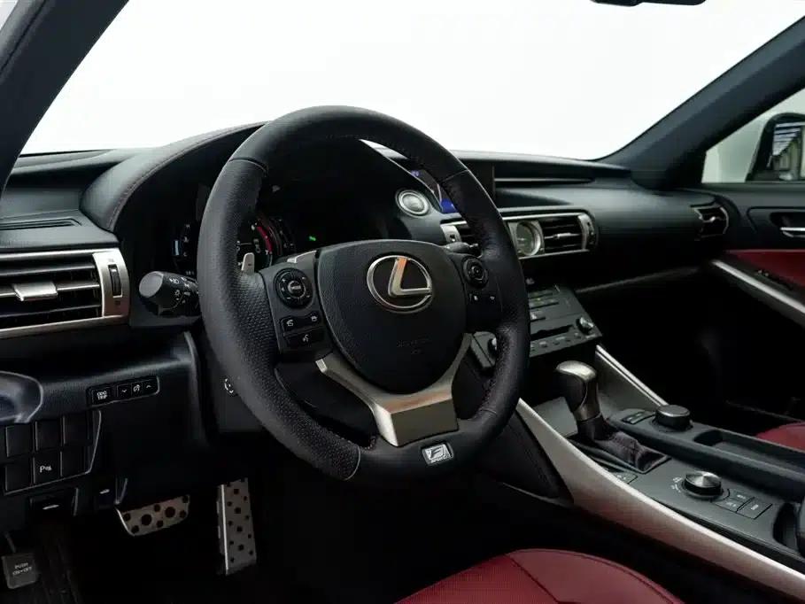 Lexus IS 2015 200t F SPORT — миниатюра 17