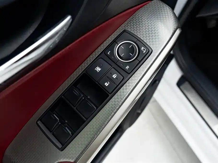 Lexus IS 2015 200t F SPORT — миниатюра 19