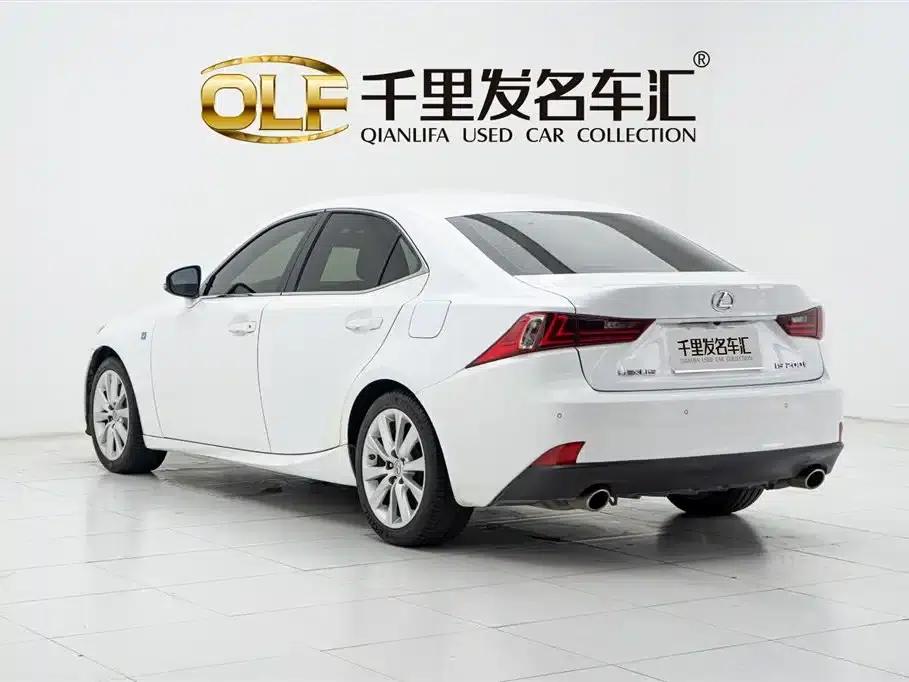 Lexus IS 2015 200t F SPORT — миниатюра 4