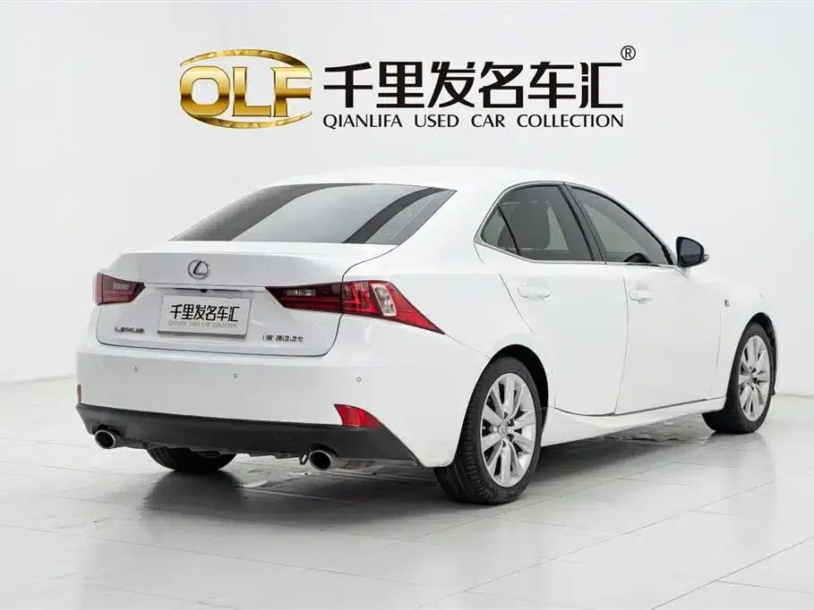 Lexus IS 2015 200t F SPORT — миниатюра 6