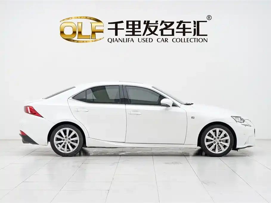 Lexus IS 2015 200t F SPORT — миниатюра 8