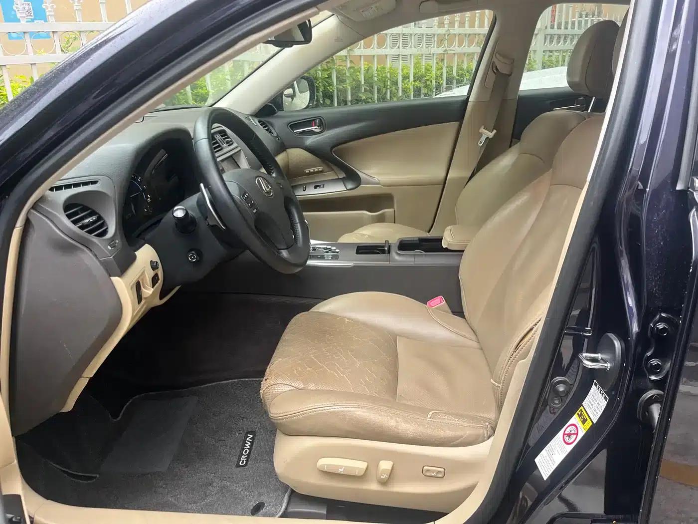 Lexus IS 2009 300 — миниатюра 8