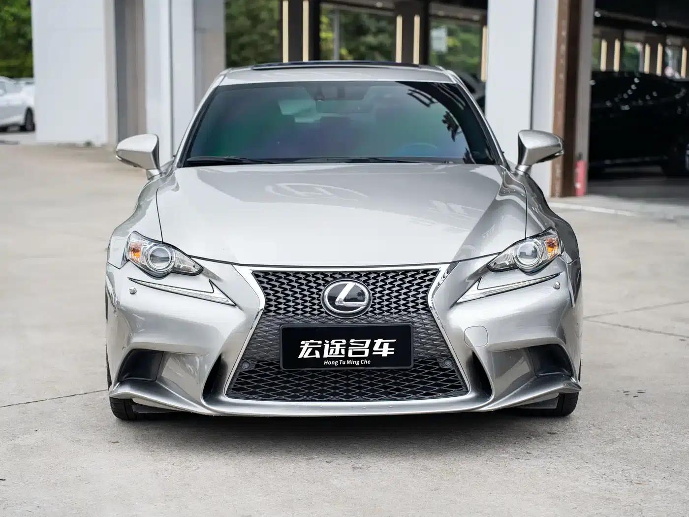 Lexus IS 2015 200t F SPORT — миниатюра 2