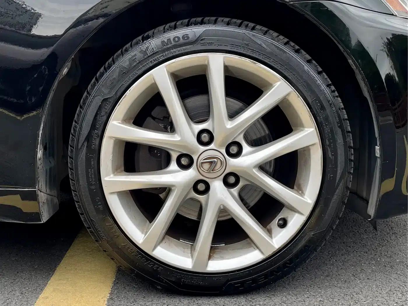 Lexus IS 2011 250 Sport Edition — миниатюра 8