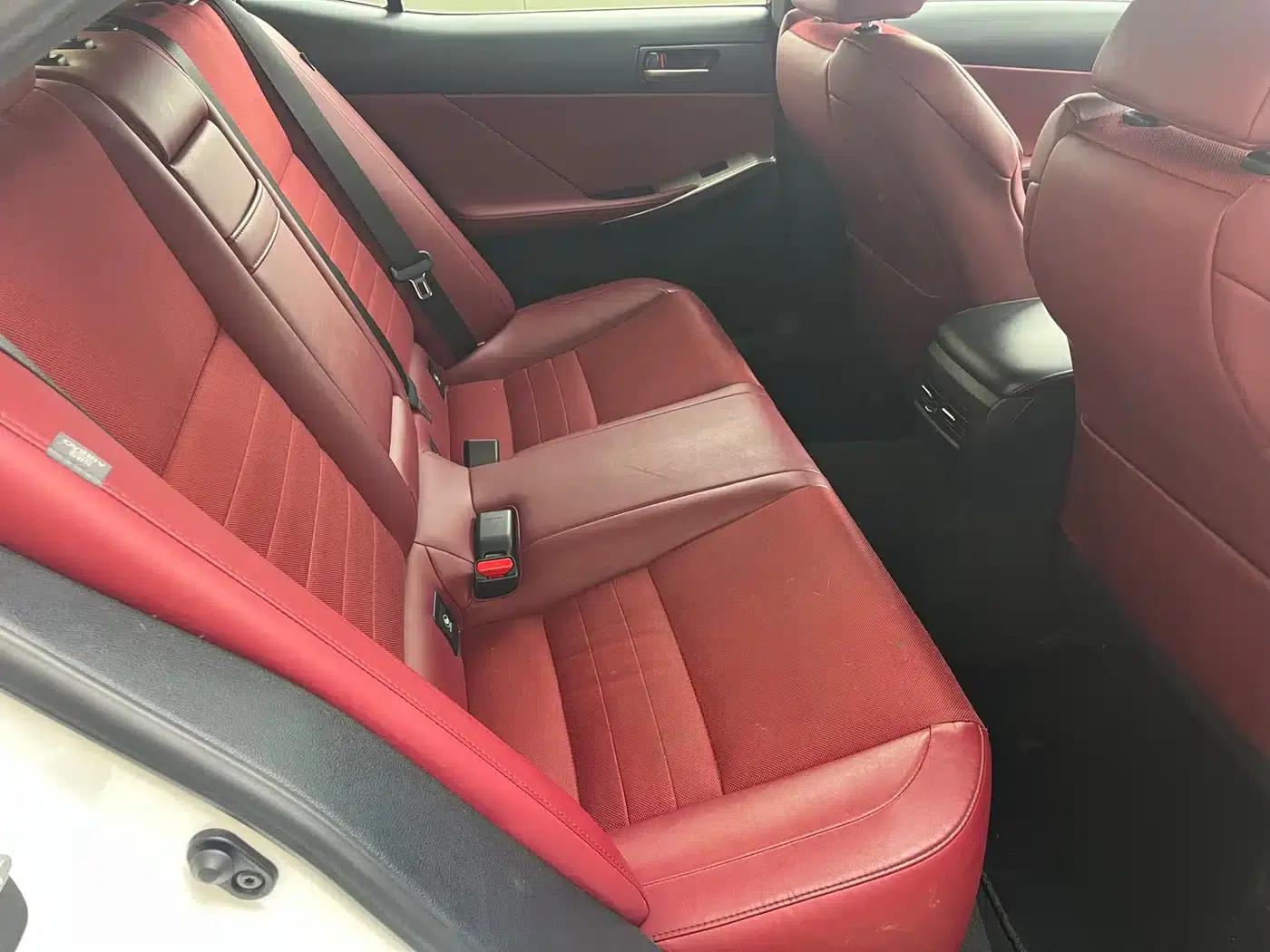 Lexus IS 2017 300 F SPORT Edition — миниатюра 11