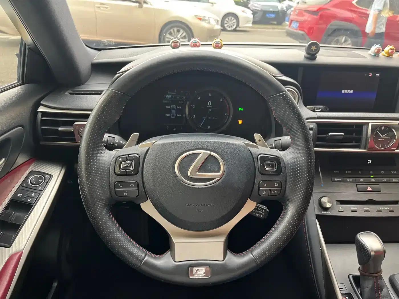 Lexus IS 2017 300 F SPORT Edition — миниатюра 14