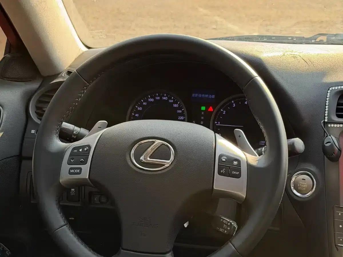 Lexus IS 2011 250 Sport Edition — миниатюра 6