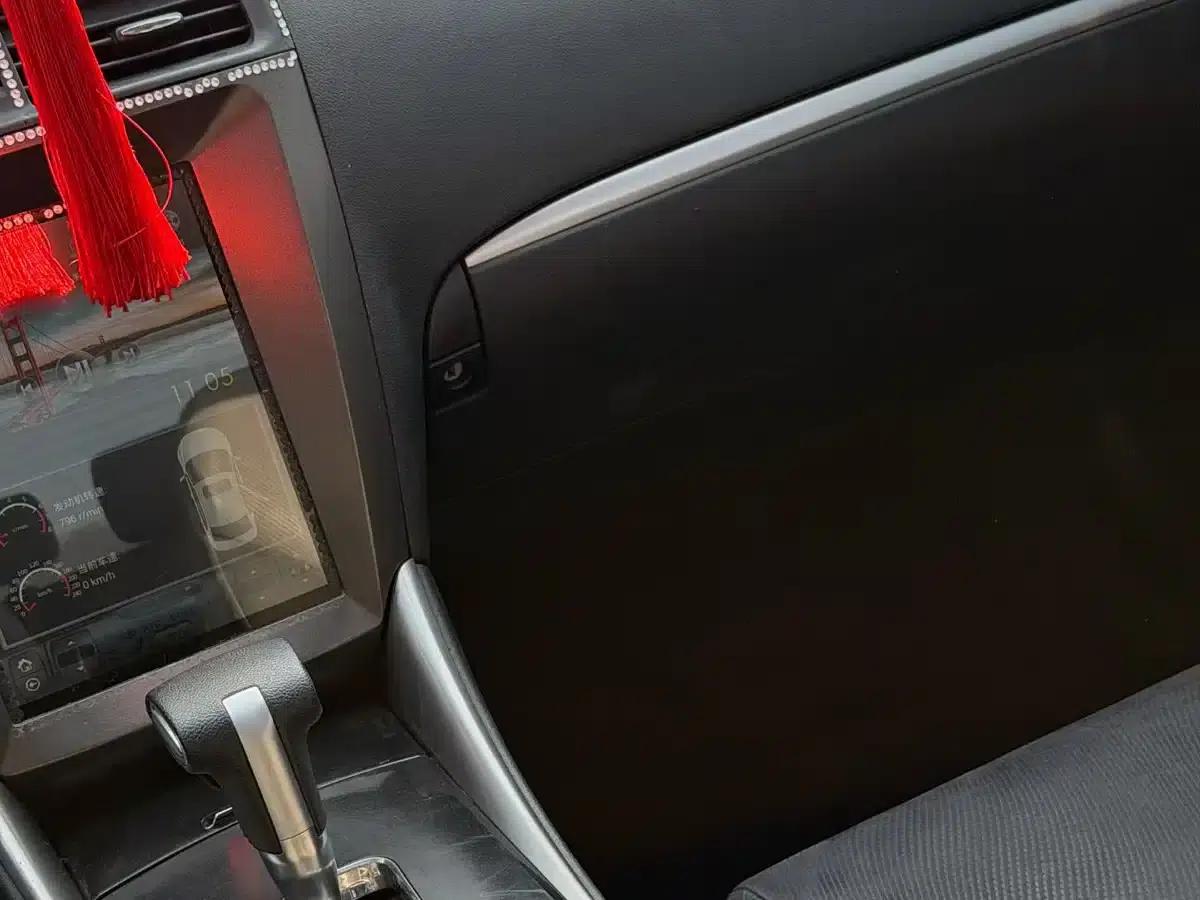 Lexus IS 2011 250 Sport Edition — миниатюра 7