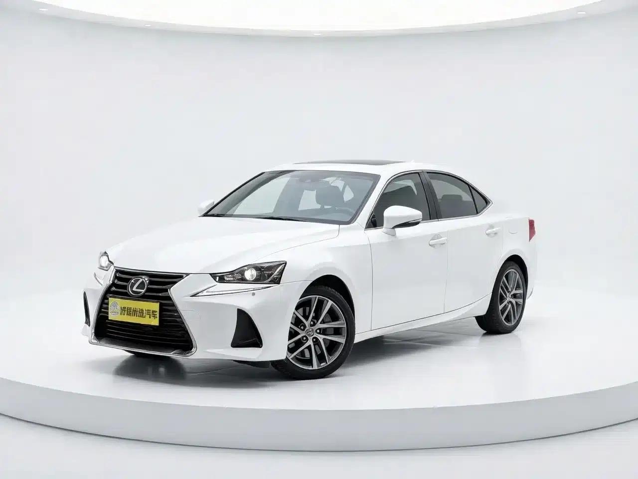 Lexus IS 2017 300 Leading Edition — миниатюра 1
