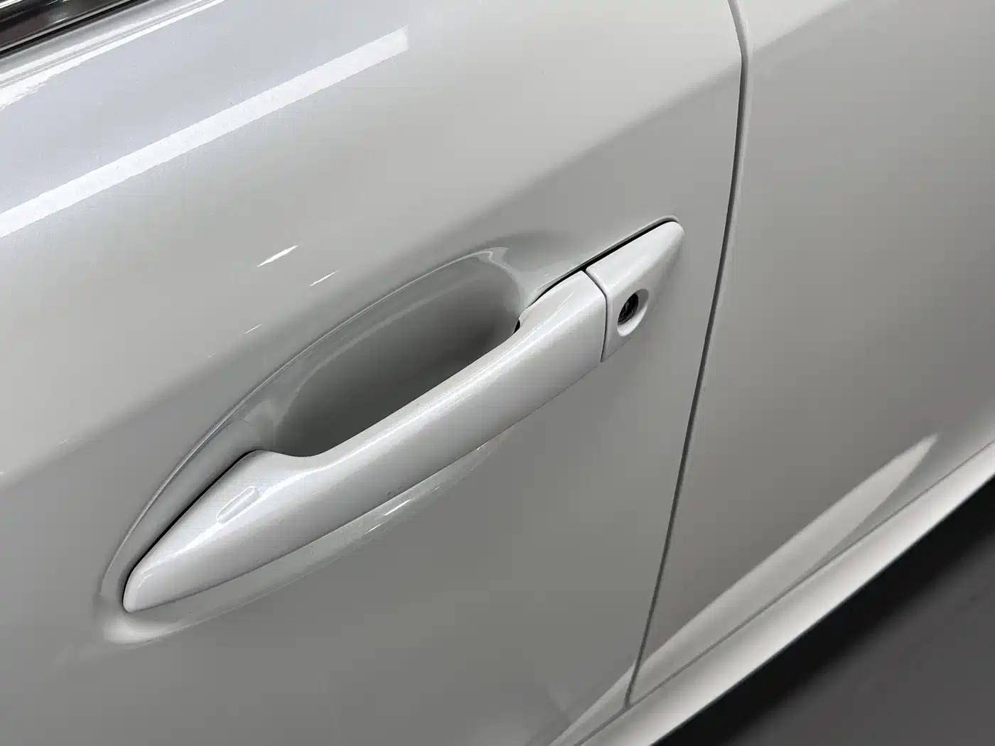 Lexus IS 2017 300 Leading Edition — миниатюра 15