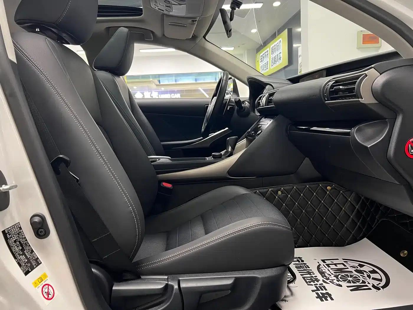 Lexus IS 2017 300 Leading Edition — миниатюра 22