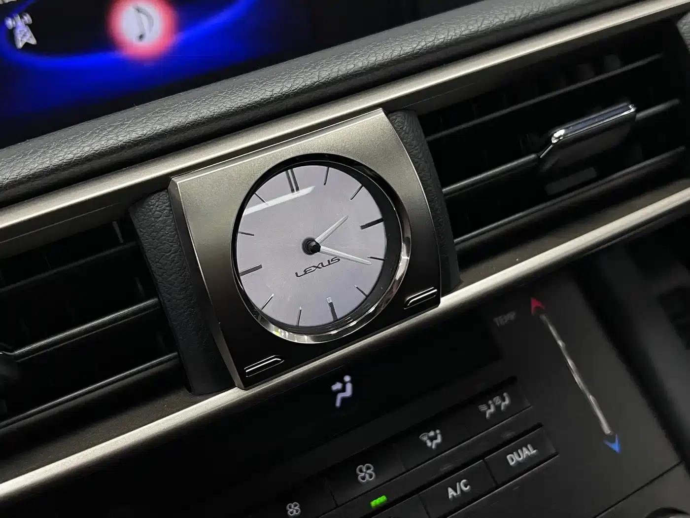 Lexus IS 2017 300 Leading Edition — миниатюра 35