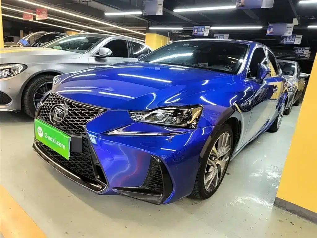 Lexus IS 2017 300 F SPORT Edition — миниатюра 1